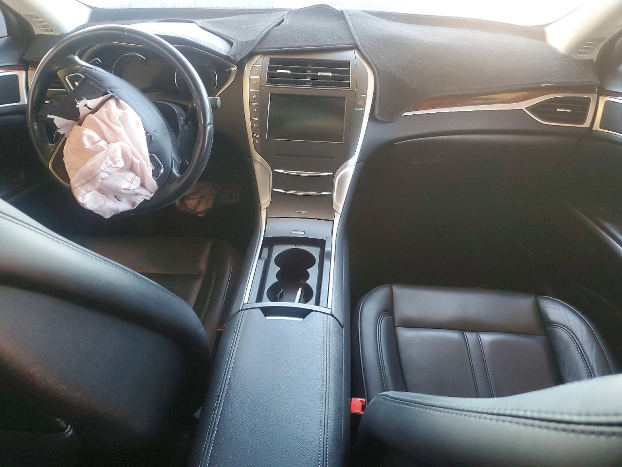 2016 LINCOLN MKZ