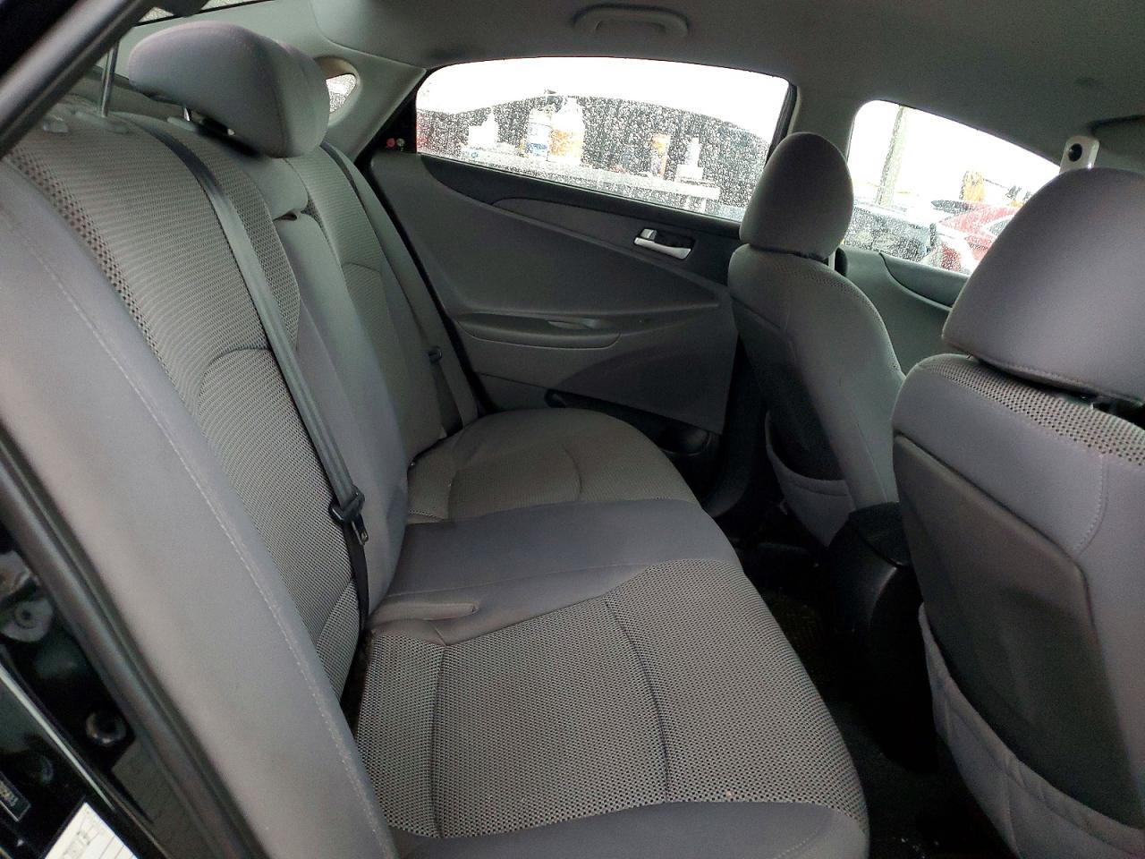 2011 HYUNDAI SONATA