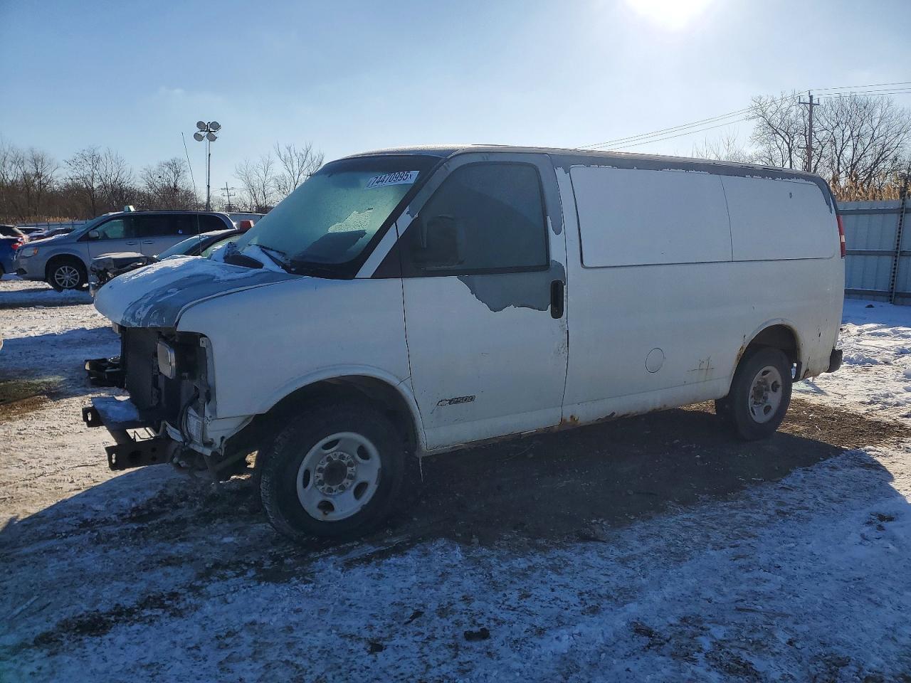 2004 CHEVROLET EXPRESS 2500