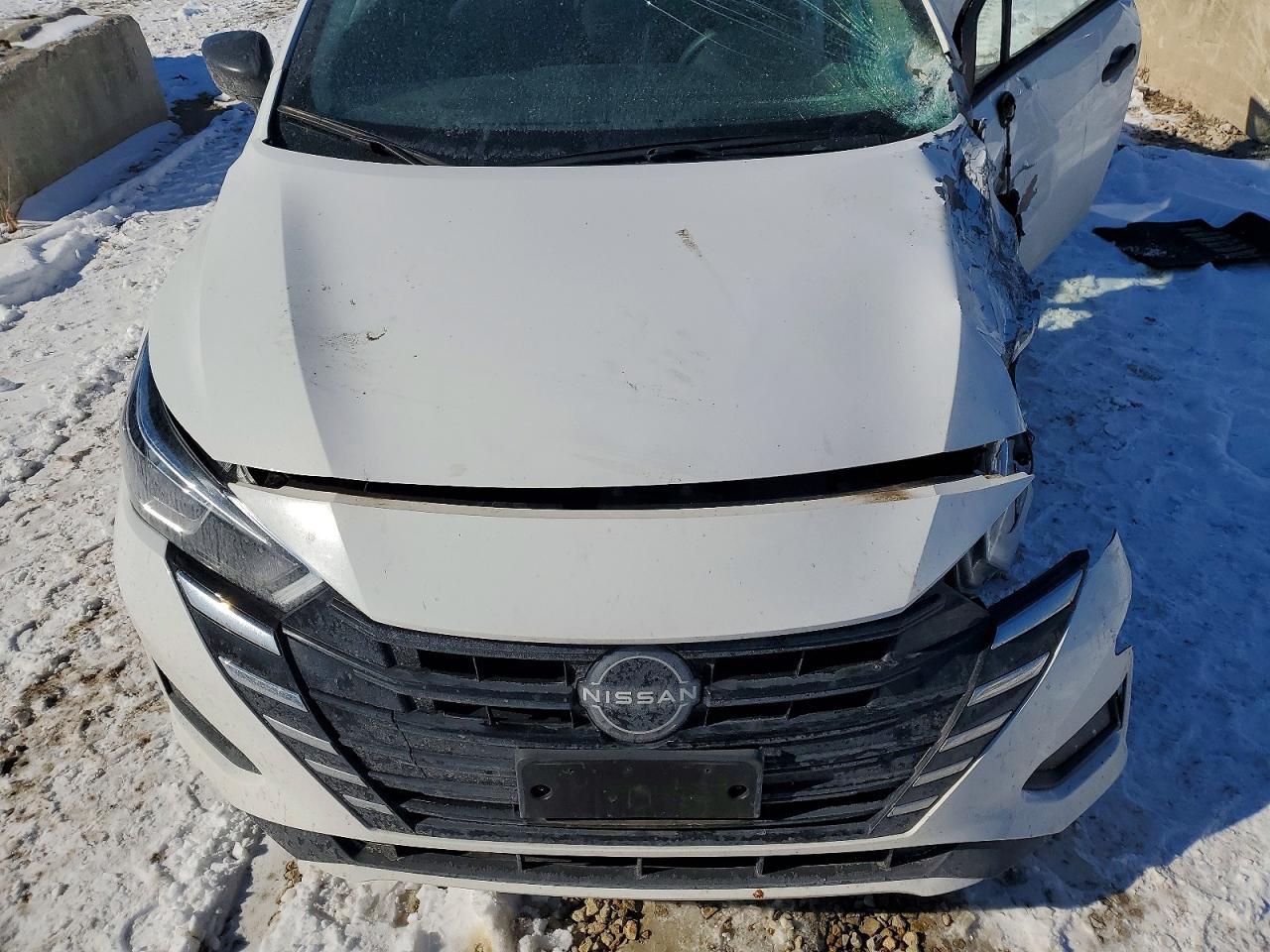 2024 NISSAN VERSA