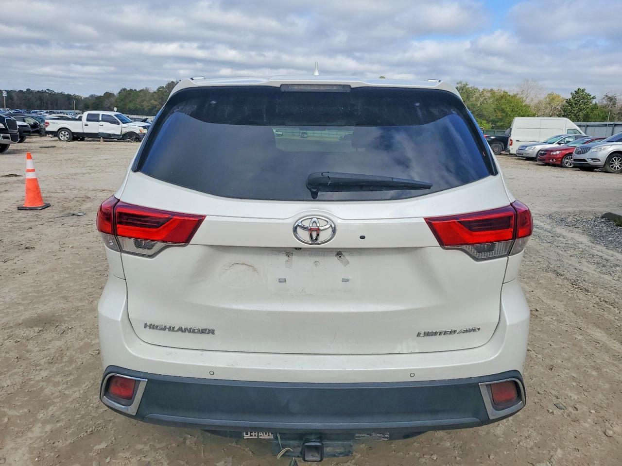 2019 TOYOTA HIGHLANDER