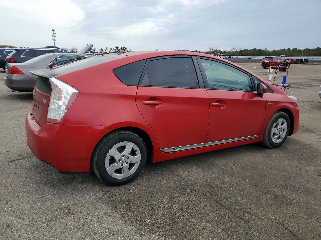 2011 TOYOTA PRIUS