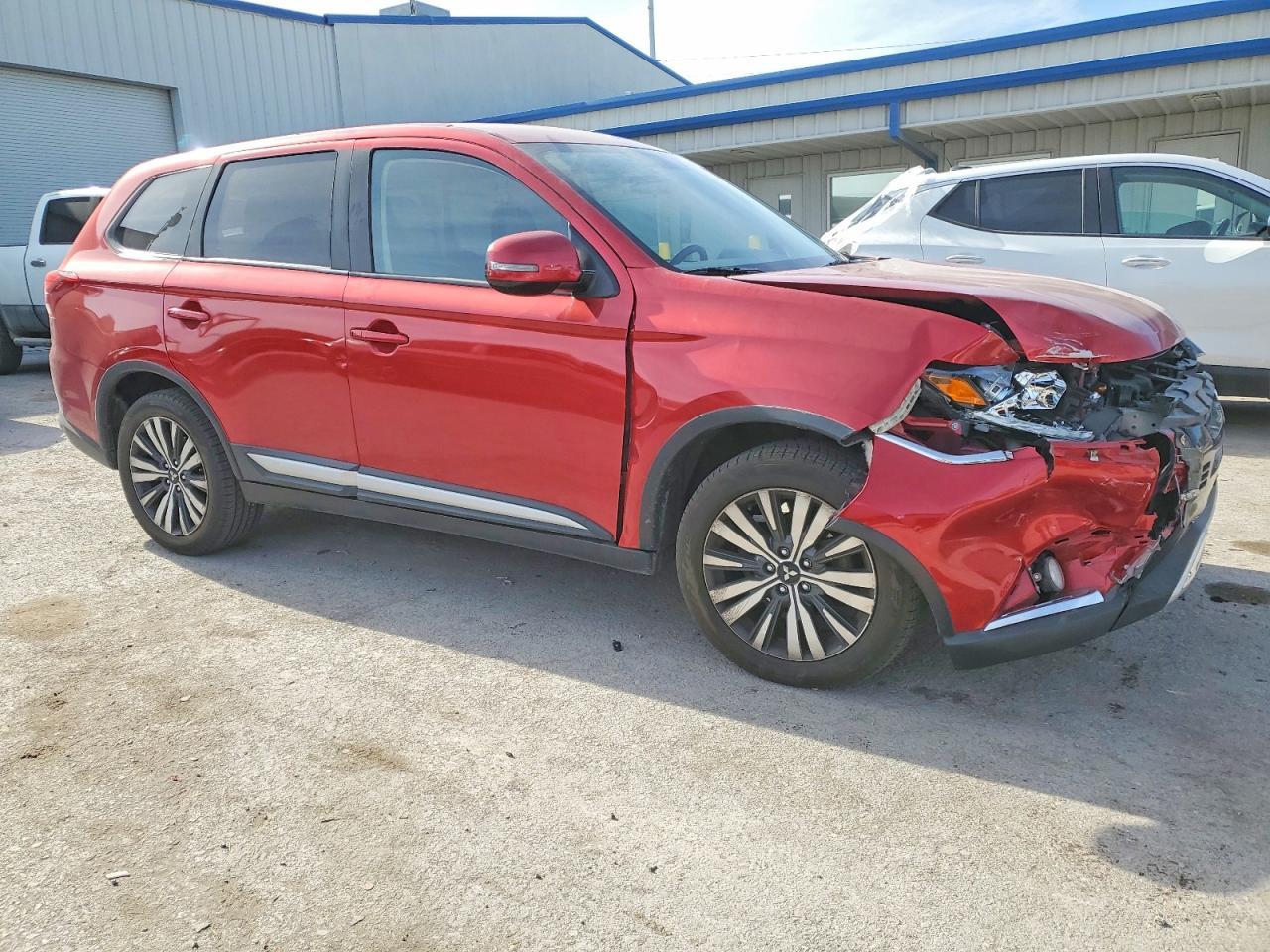 2019 MITSUBISHI outlander