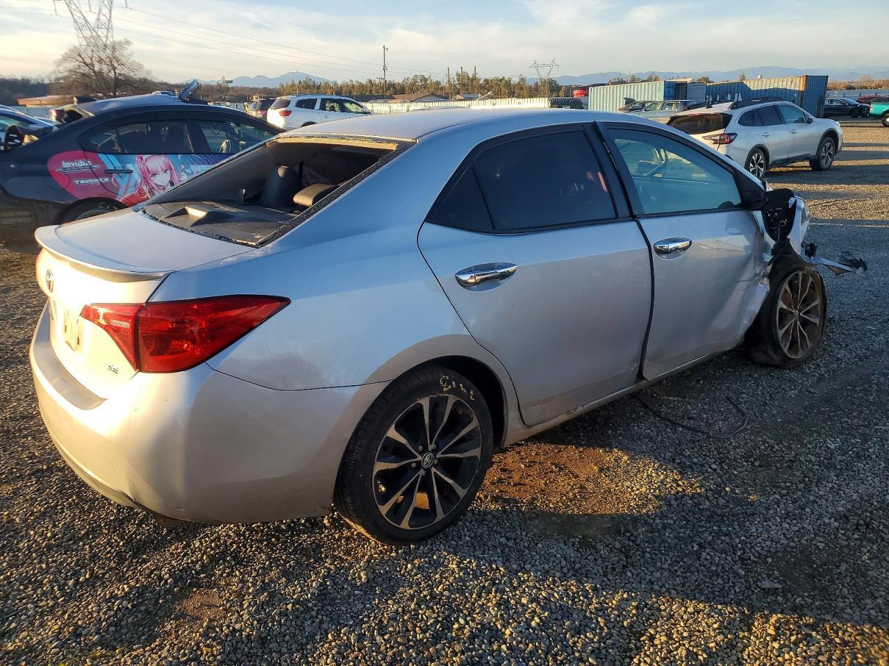 2017 TOYOTA COROLLA