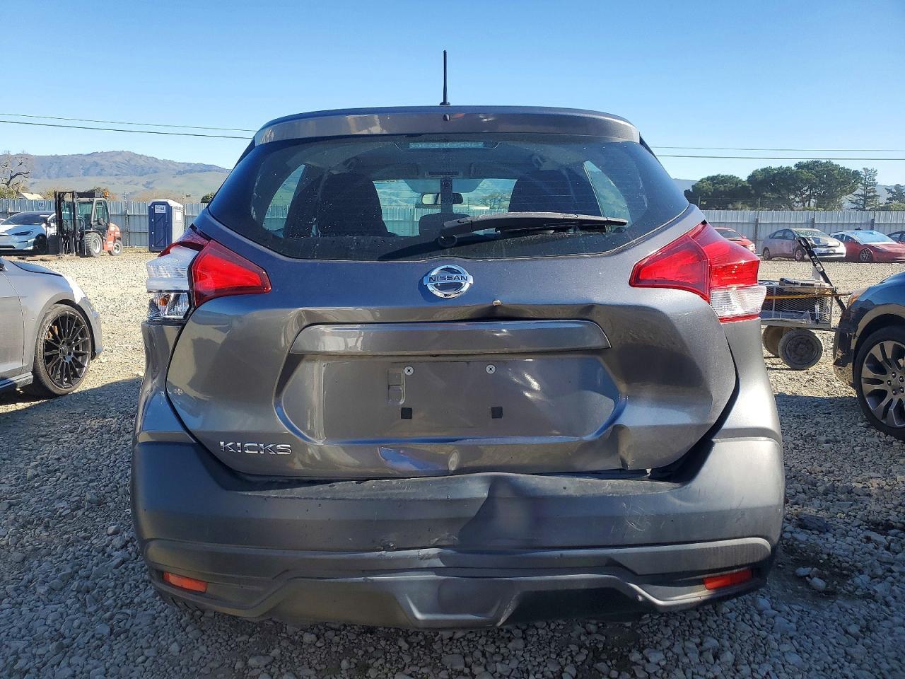 2019 NISSAN KICKS