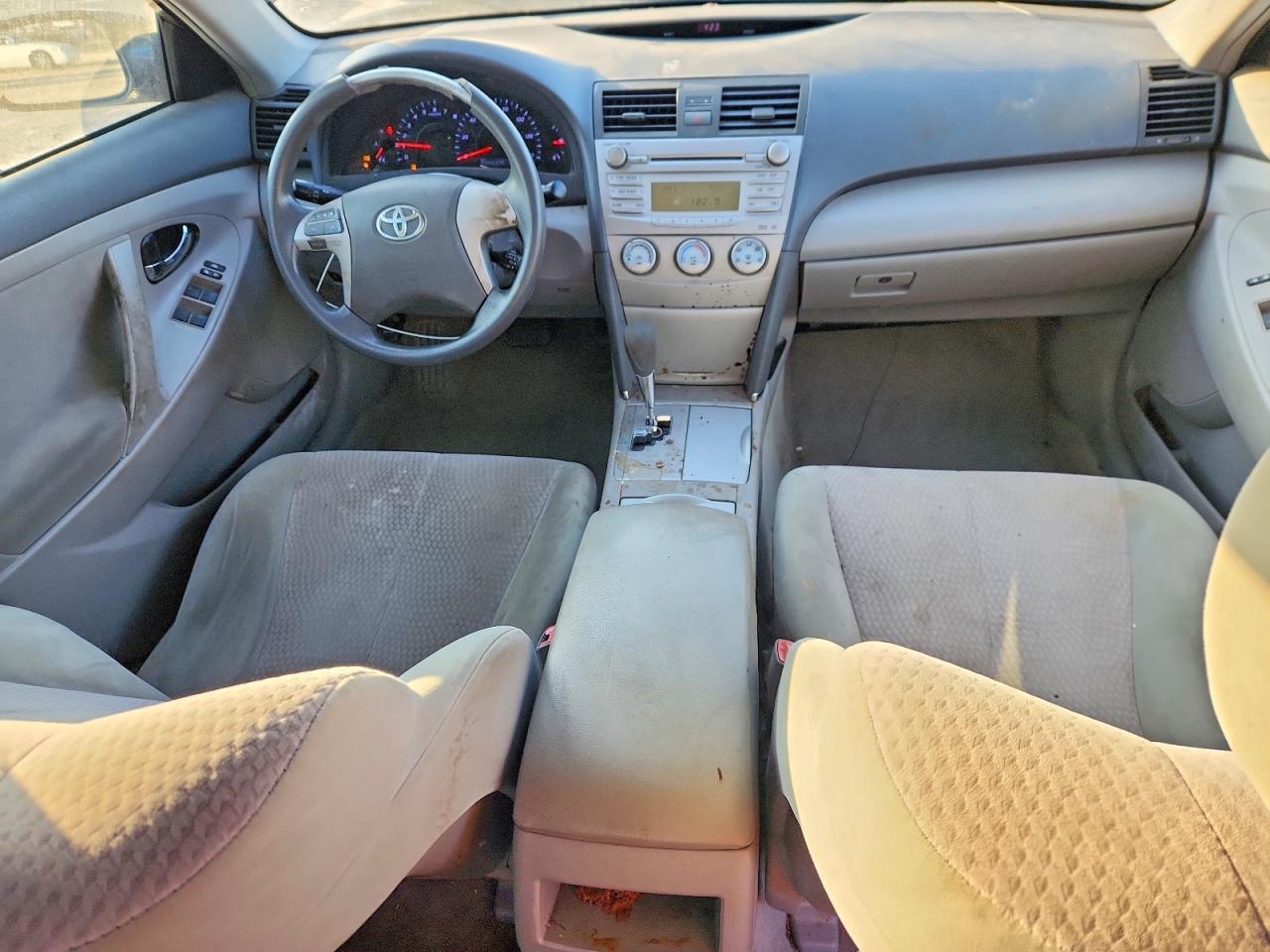 2010 TOYOTA CAMRY
