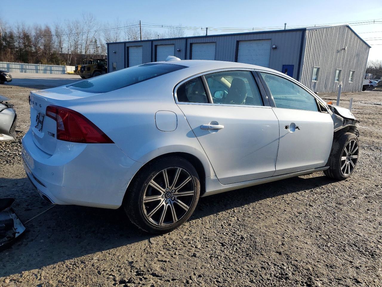 2018 VOLVO S60