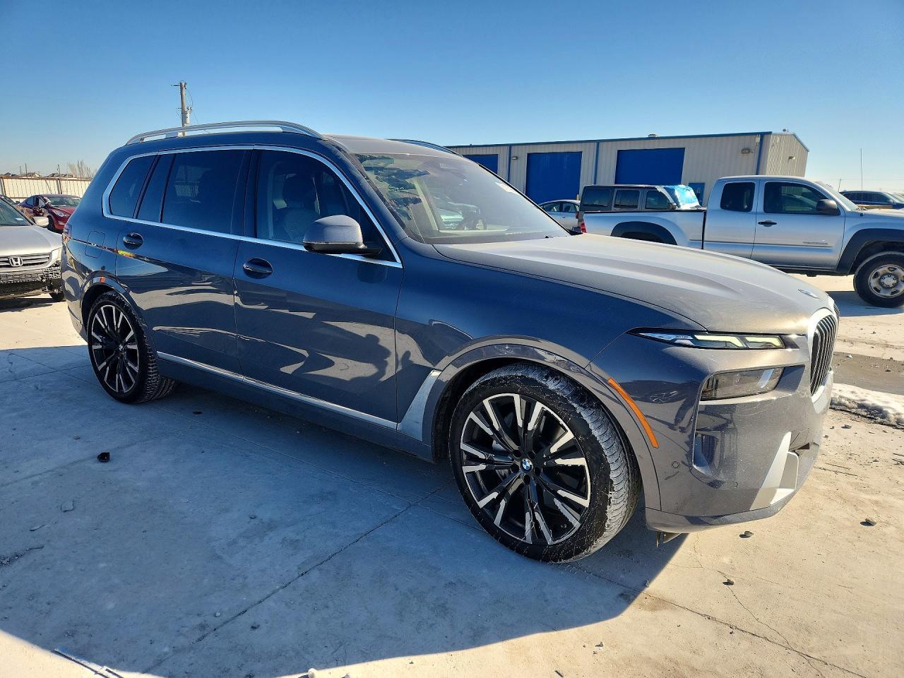 2025 BMW X7