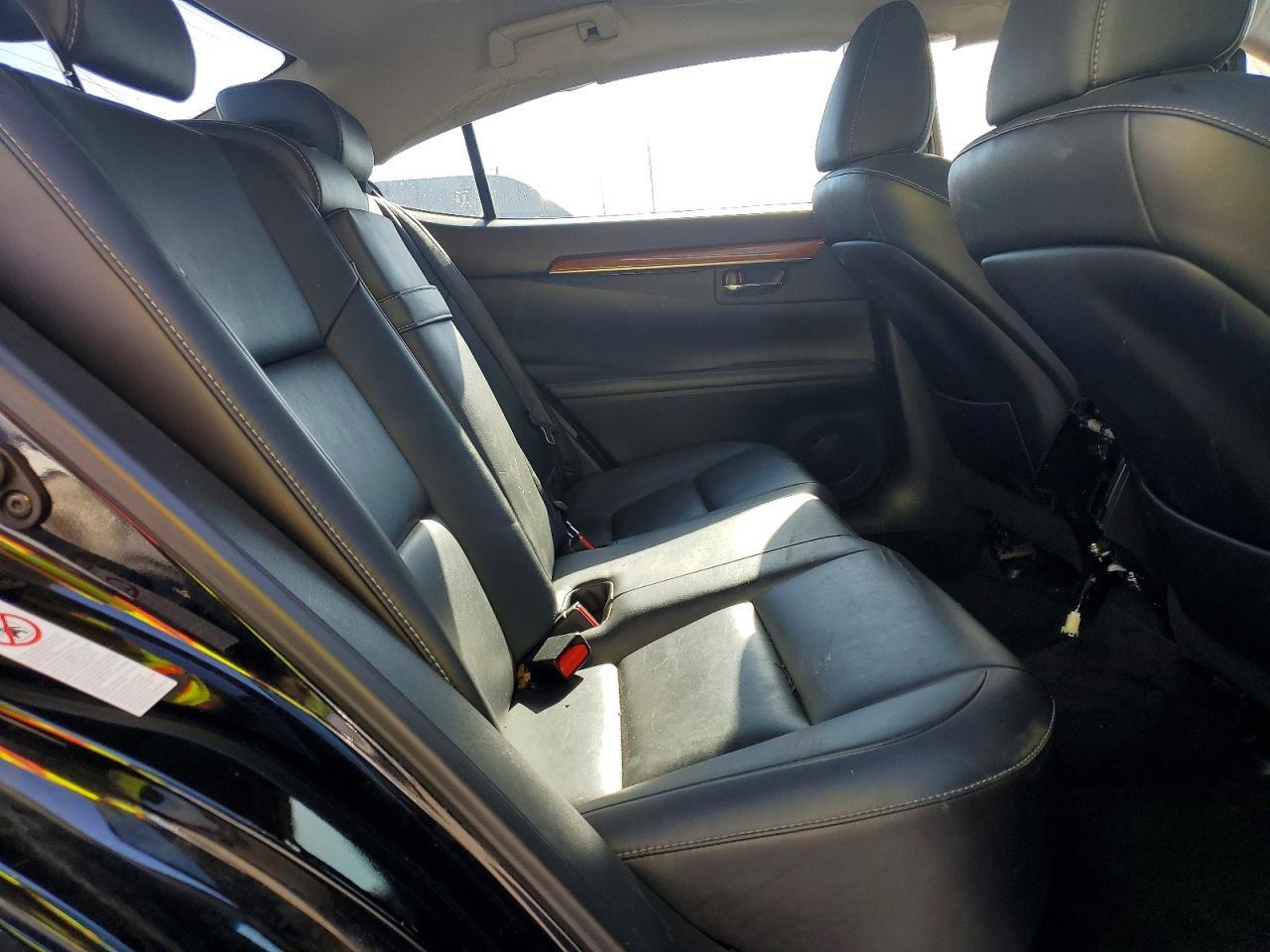 2013 LEXUS ES 300H