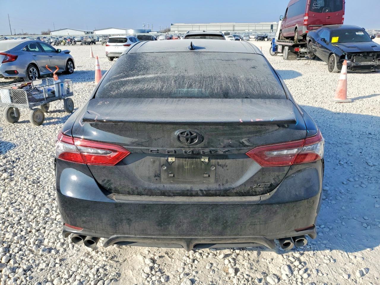 2024 TOYOTA CAMRY