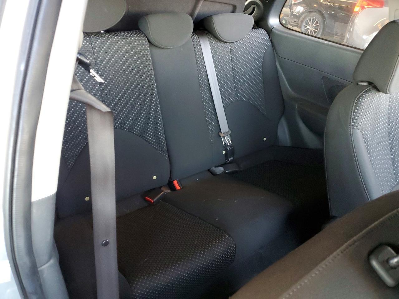 2011 HYUNDAI ACCENT