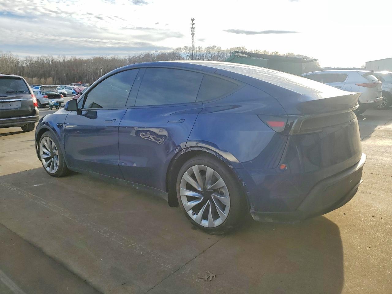 2026 TESLA MODEL Y
