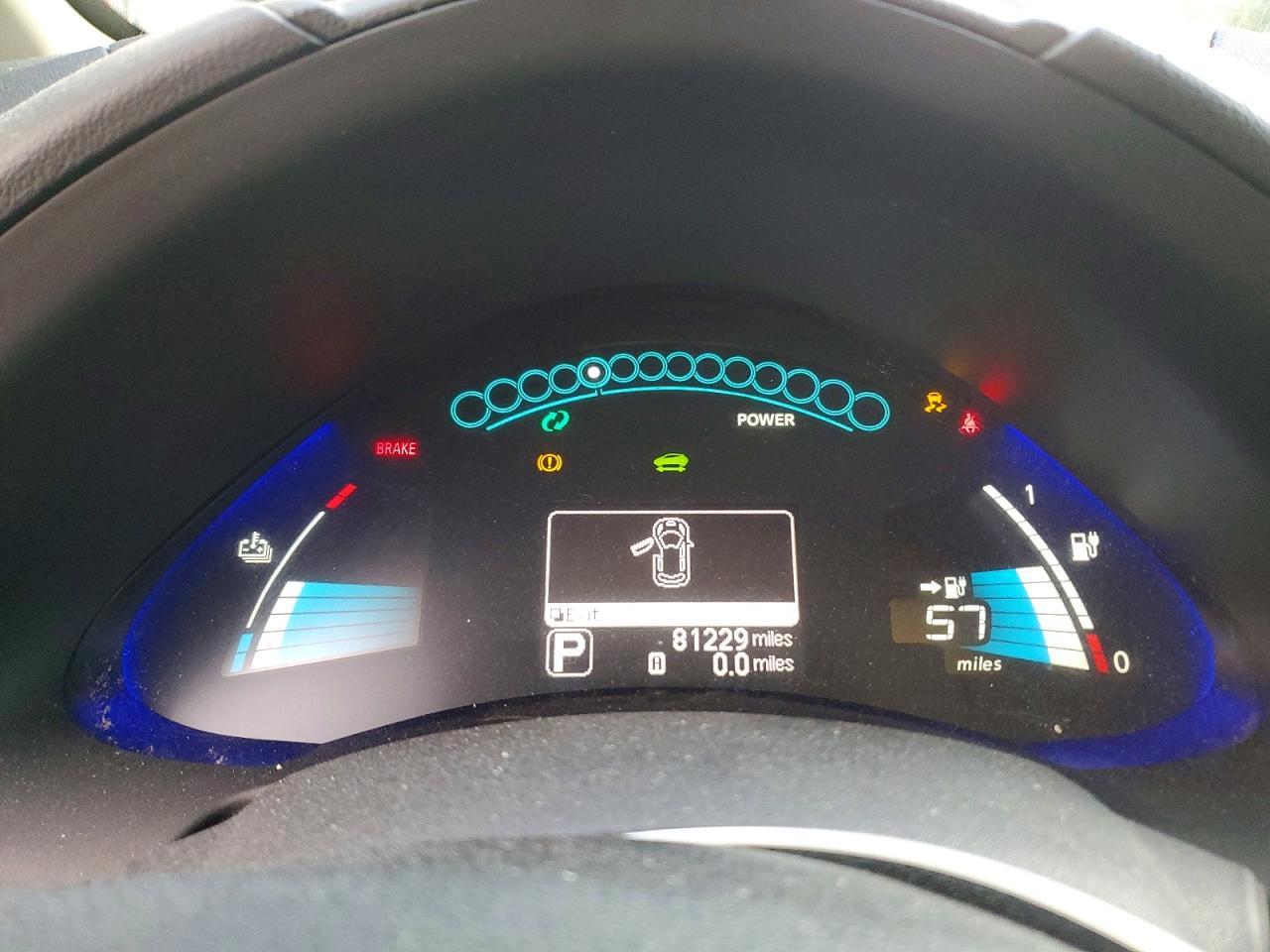 2016 NISSAN LEAF