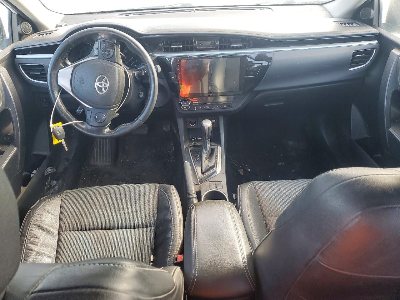 2015 TOYOTA COROLLA