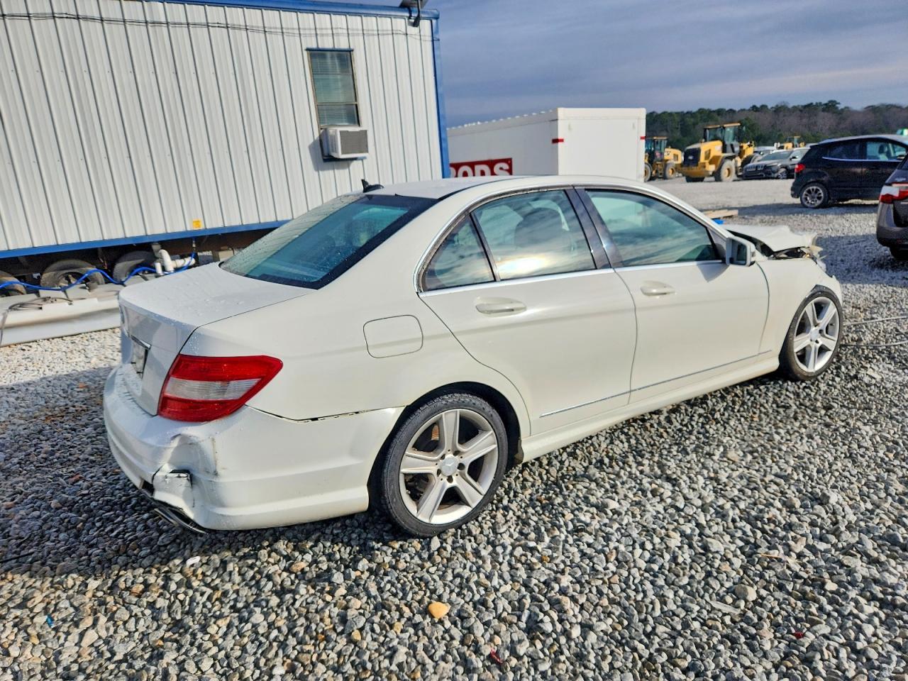 2011 MERCEDES-BENZ C-CLASS