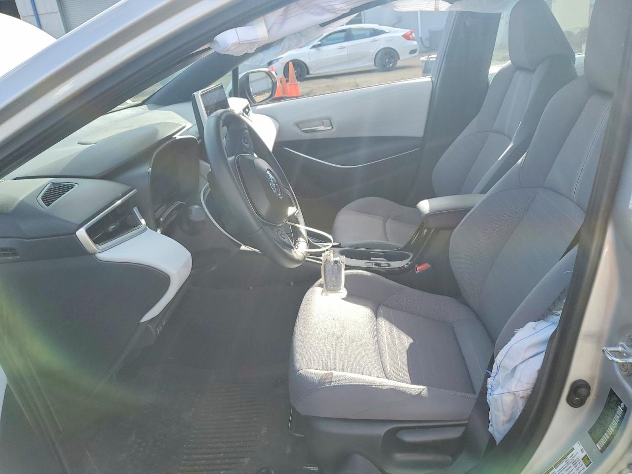 2025 TOYOTA COROLLA