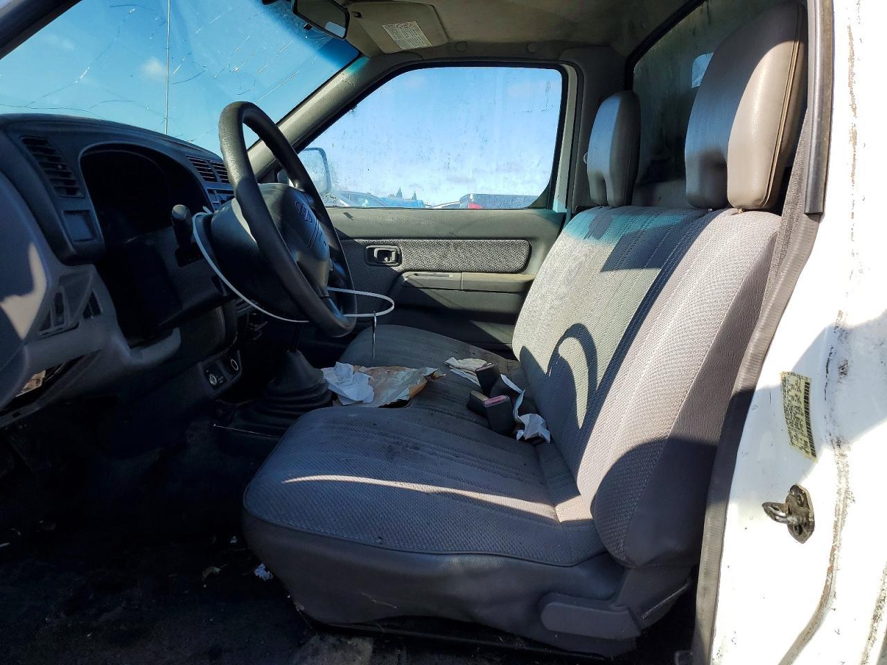 2000 NISSAN Frontier