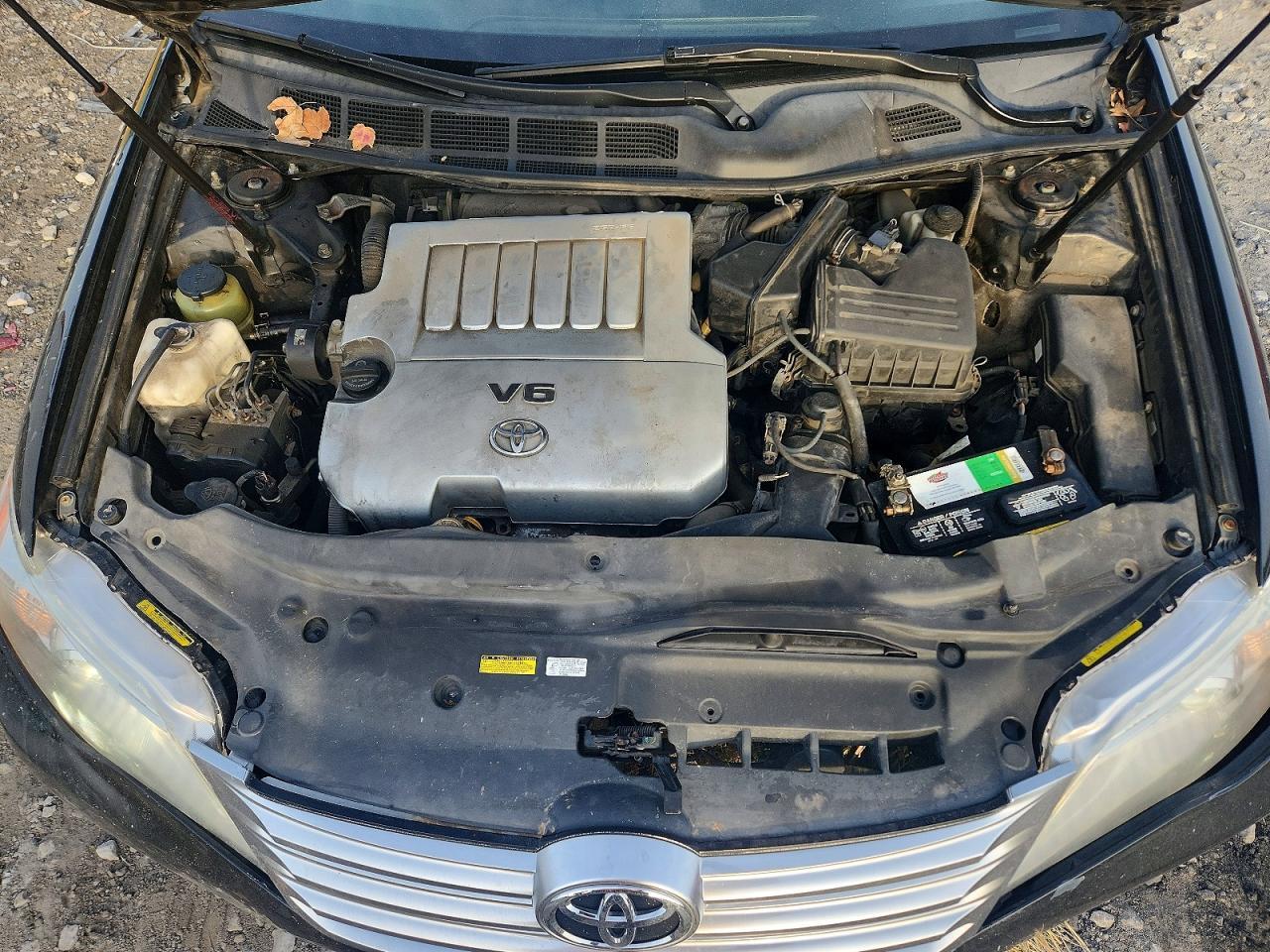 2011 TOYOTA Avalon