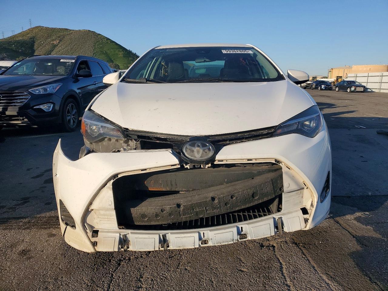 2018 TOYOTA COROLLA