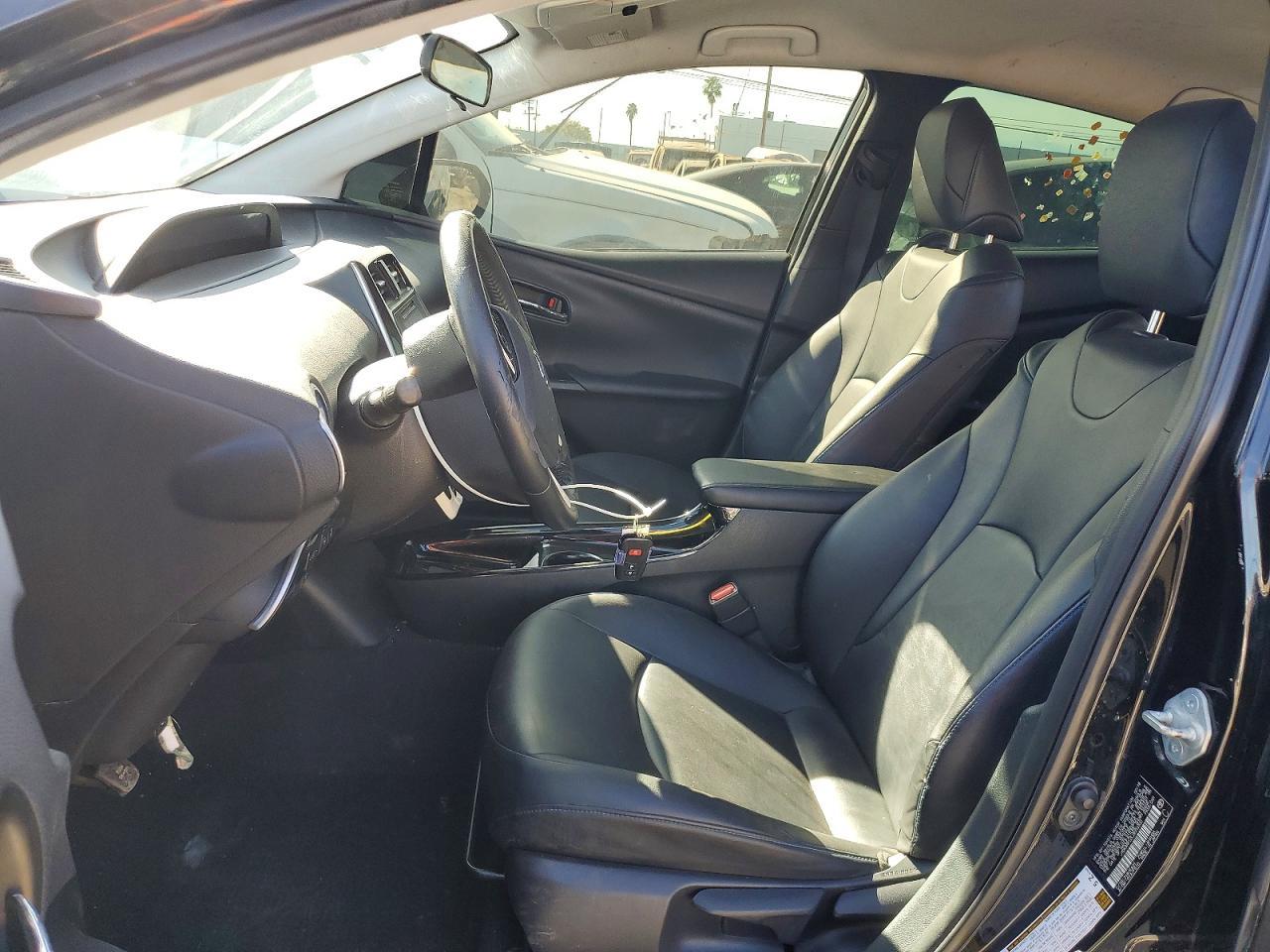 2018 TOYOTA PRIUS