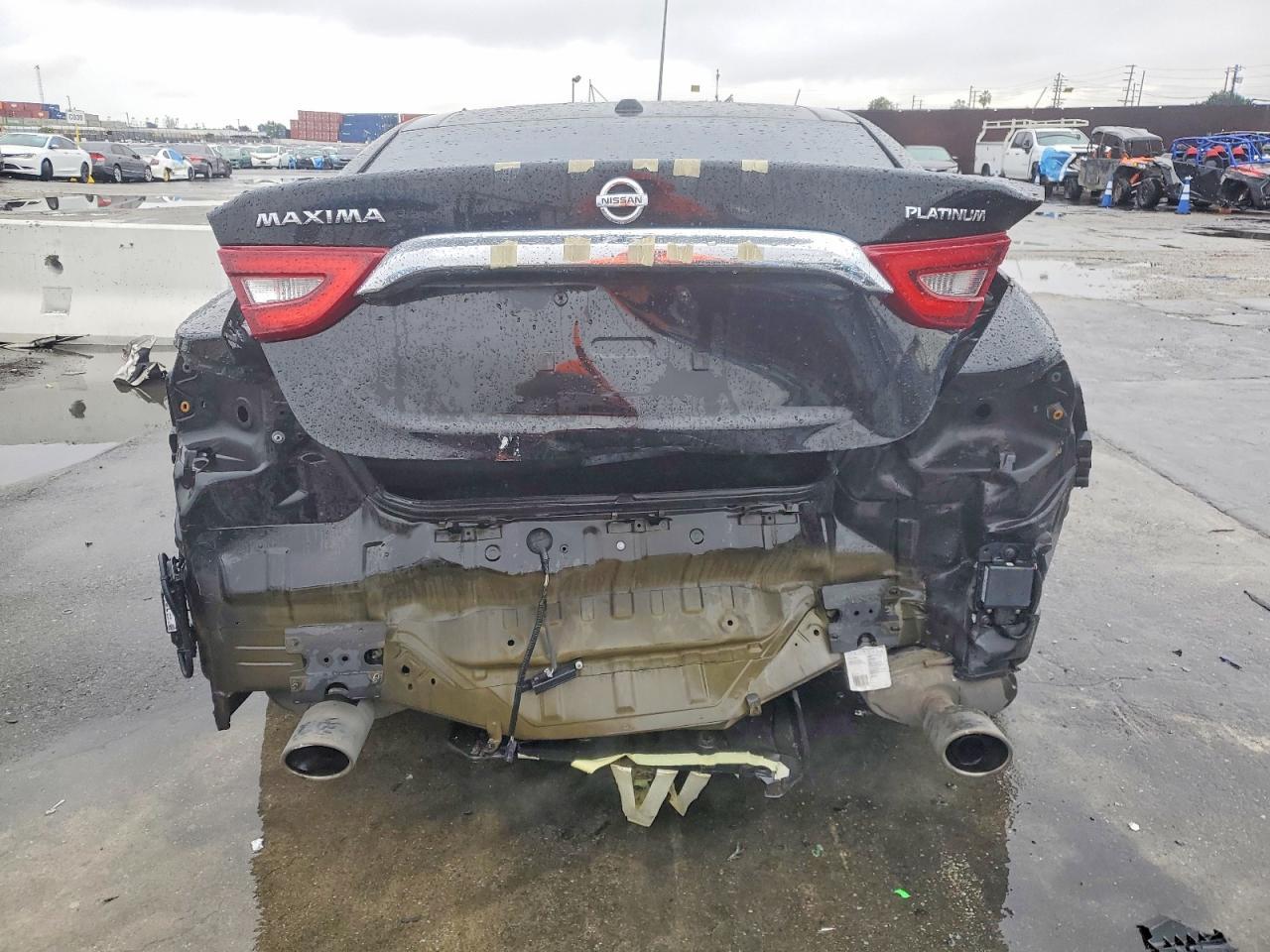 2017 NISSAN Maxima