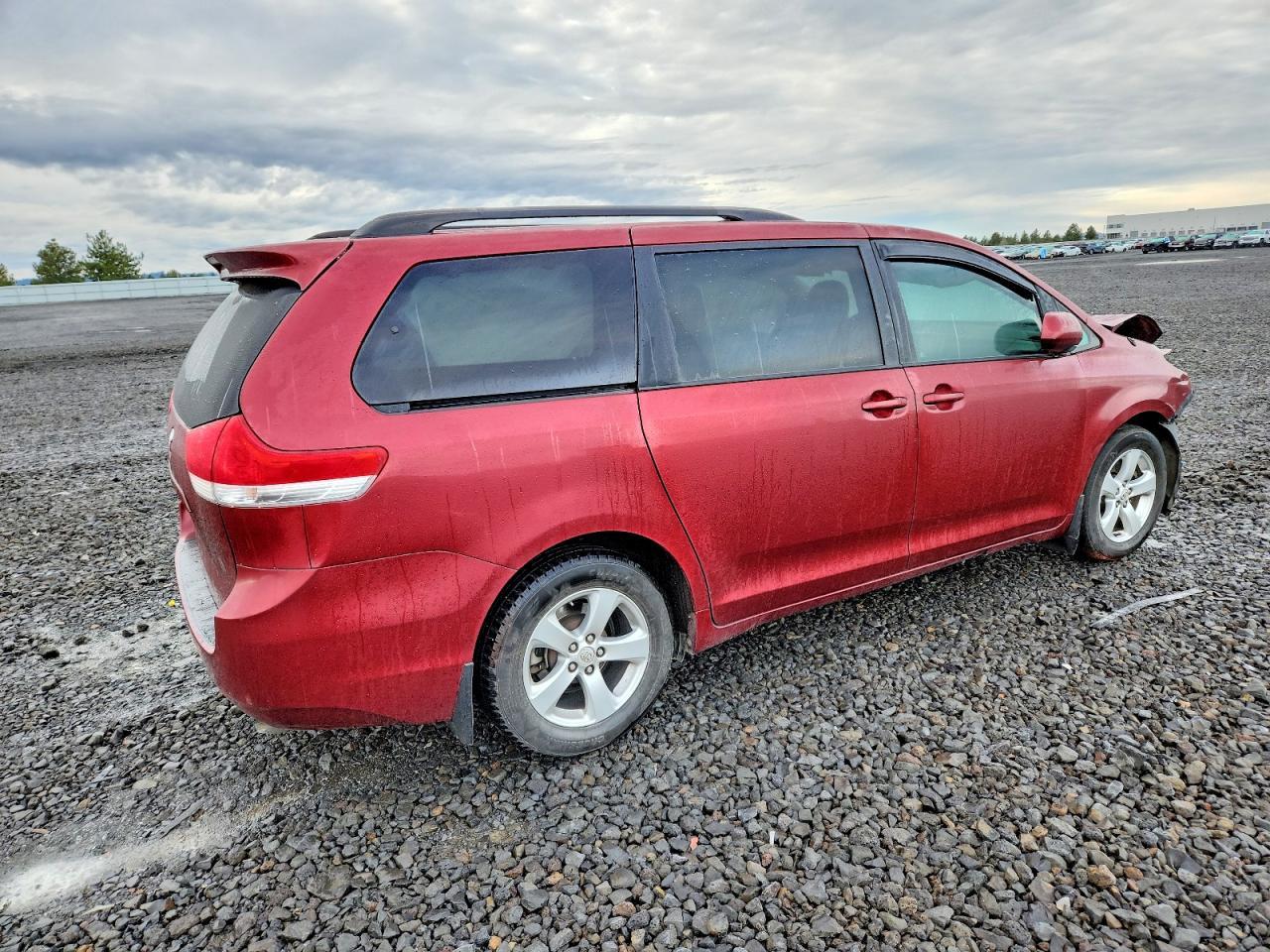 2013 TOYOTA SIENNA