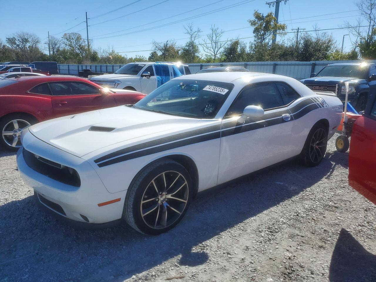 2015 DODGE Challenger