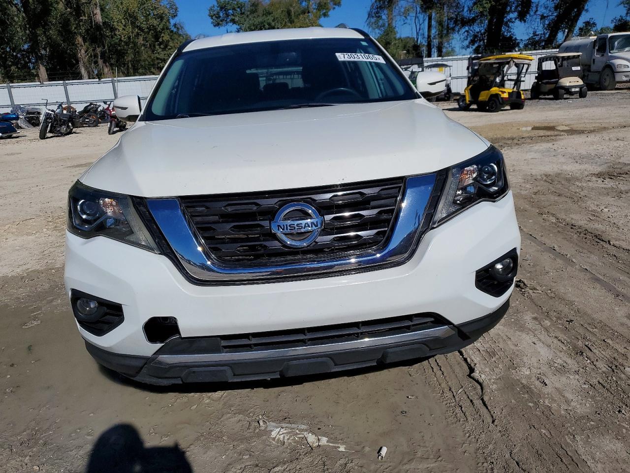 2017 NISSAN PATHFINDER