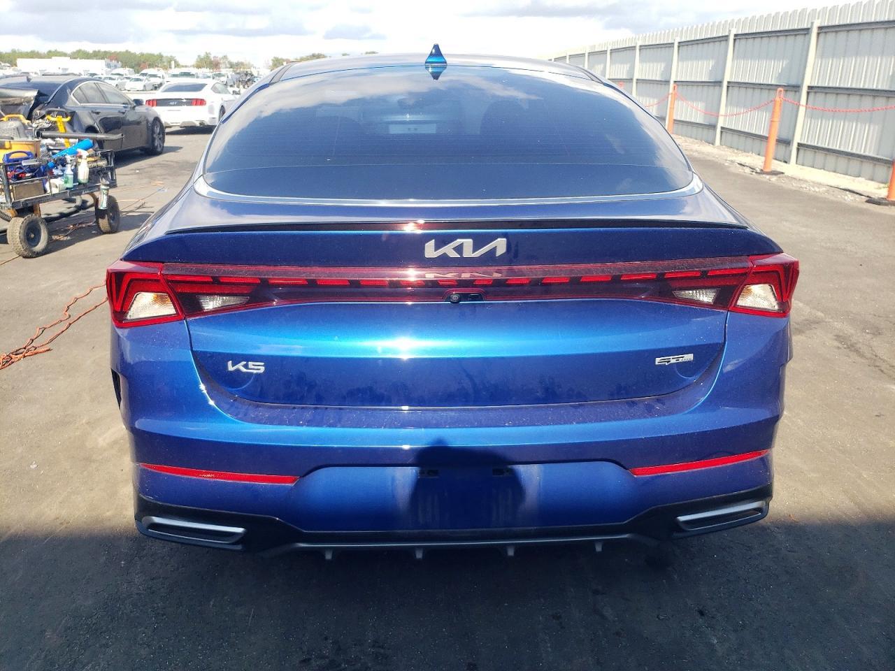2023 KIA K5