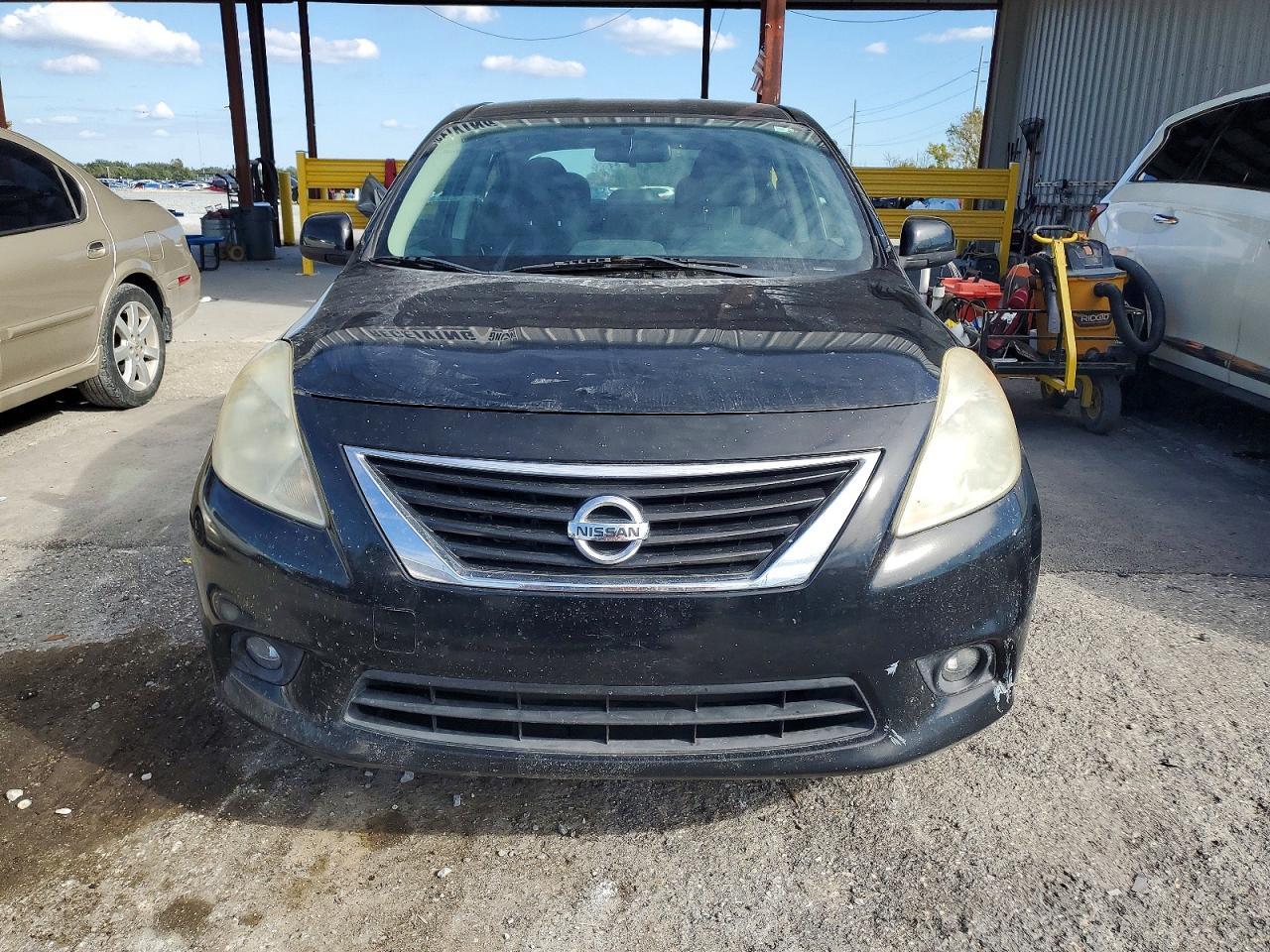 2012 NISSAN VERSA