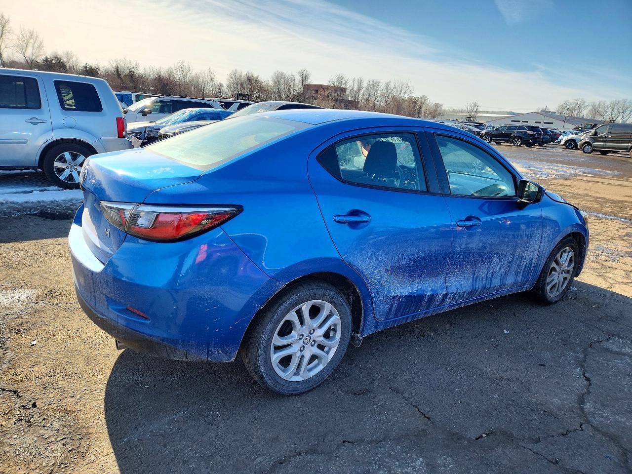 2017 TOYOTA YARIS