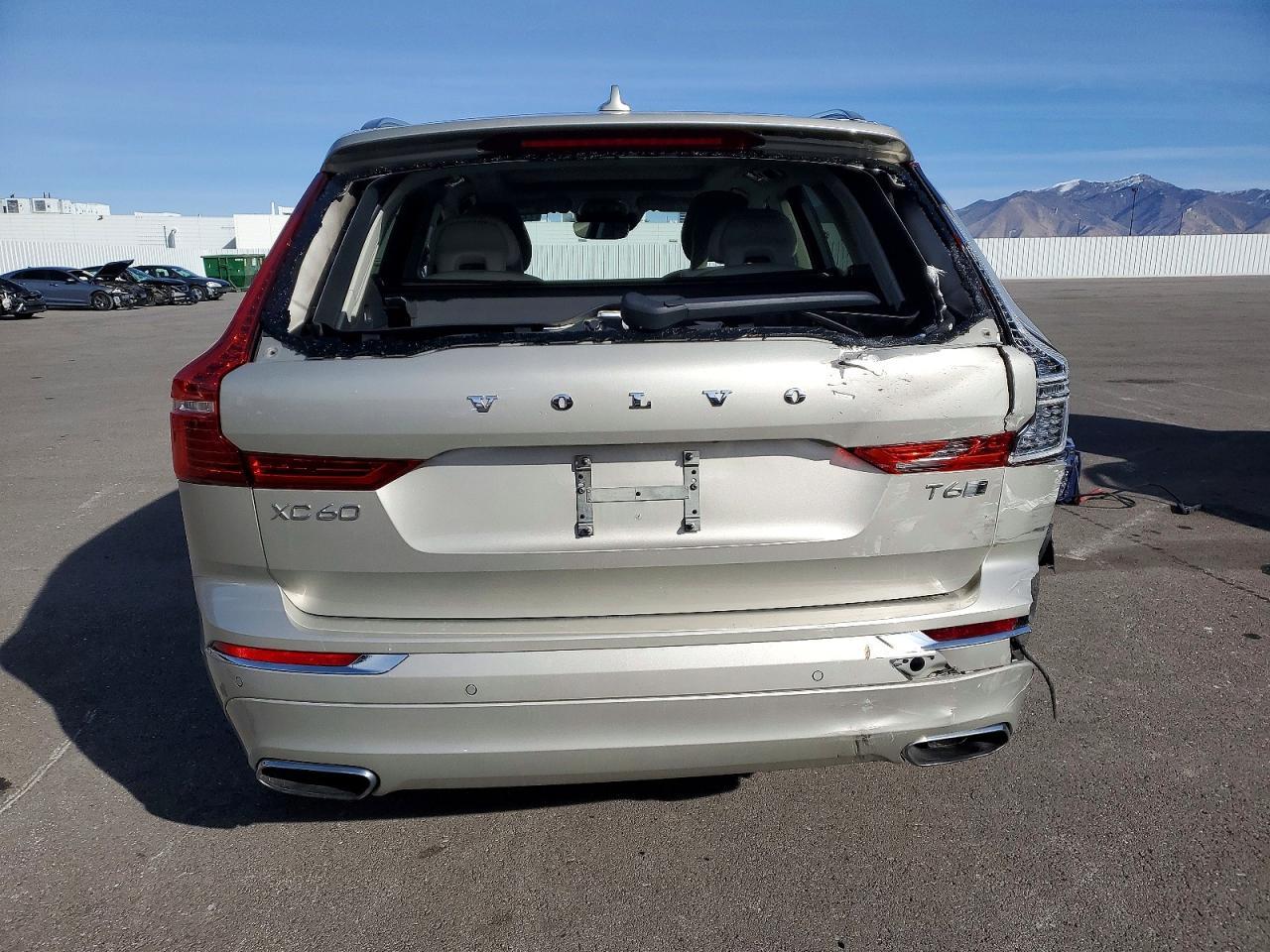 2018 VOLVO XC60