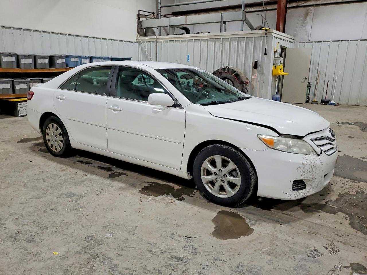 2011 TOYOTA CAMRY