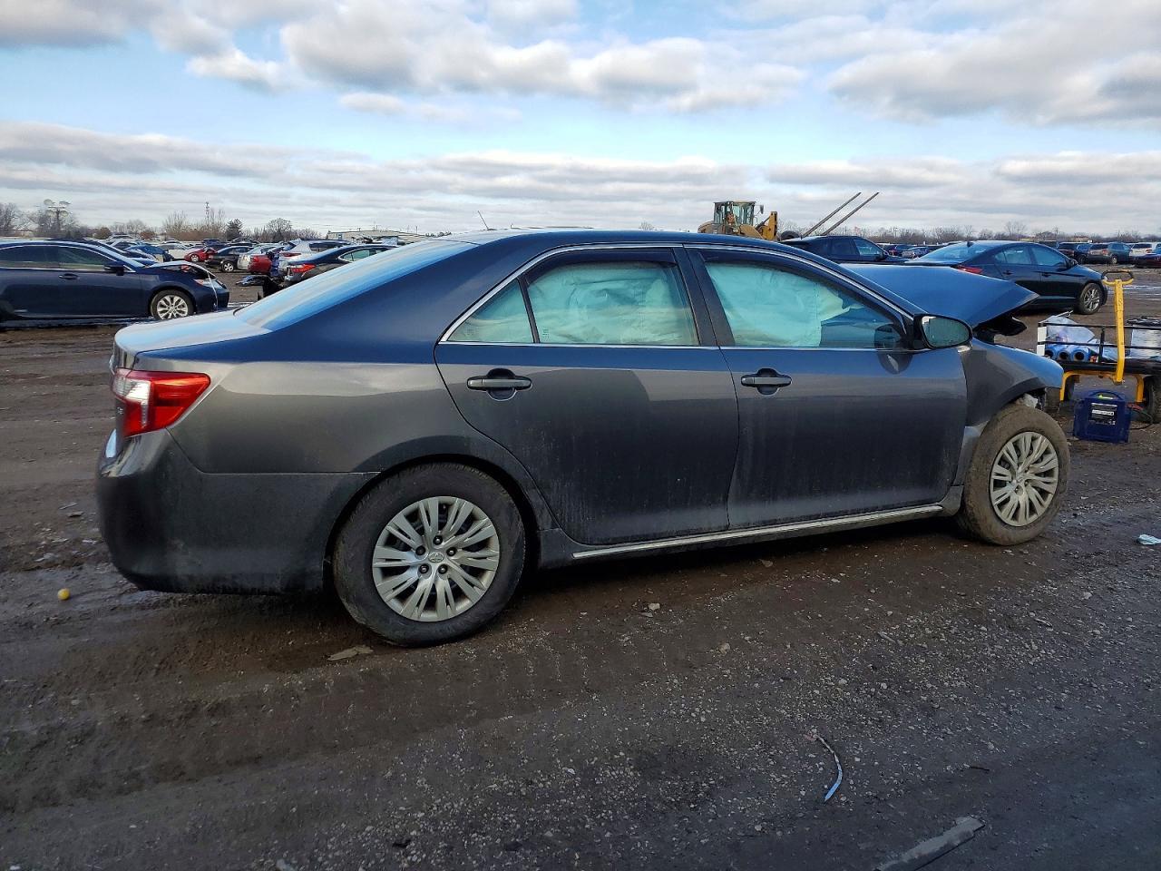 2013 TOYOTA CAMRY