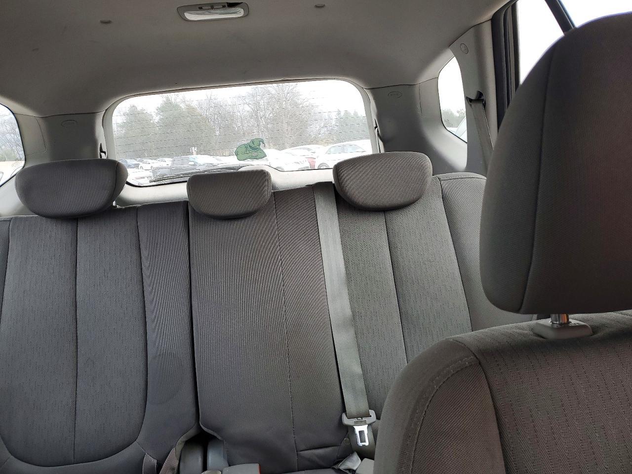 2008 KIA RONDO