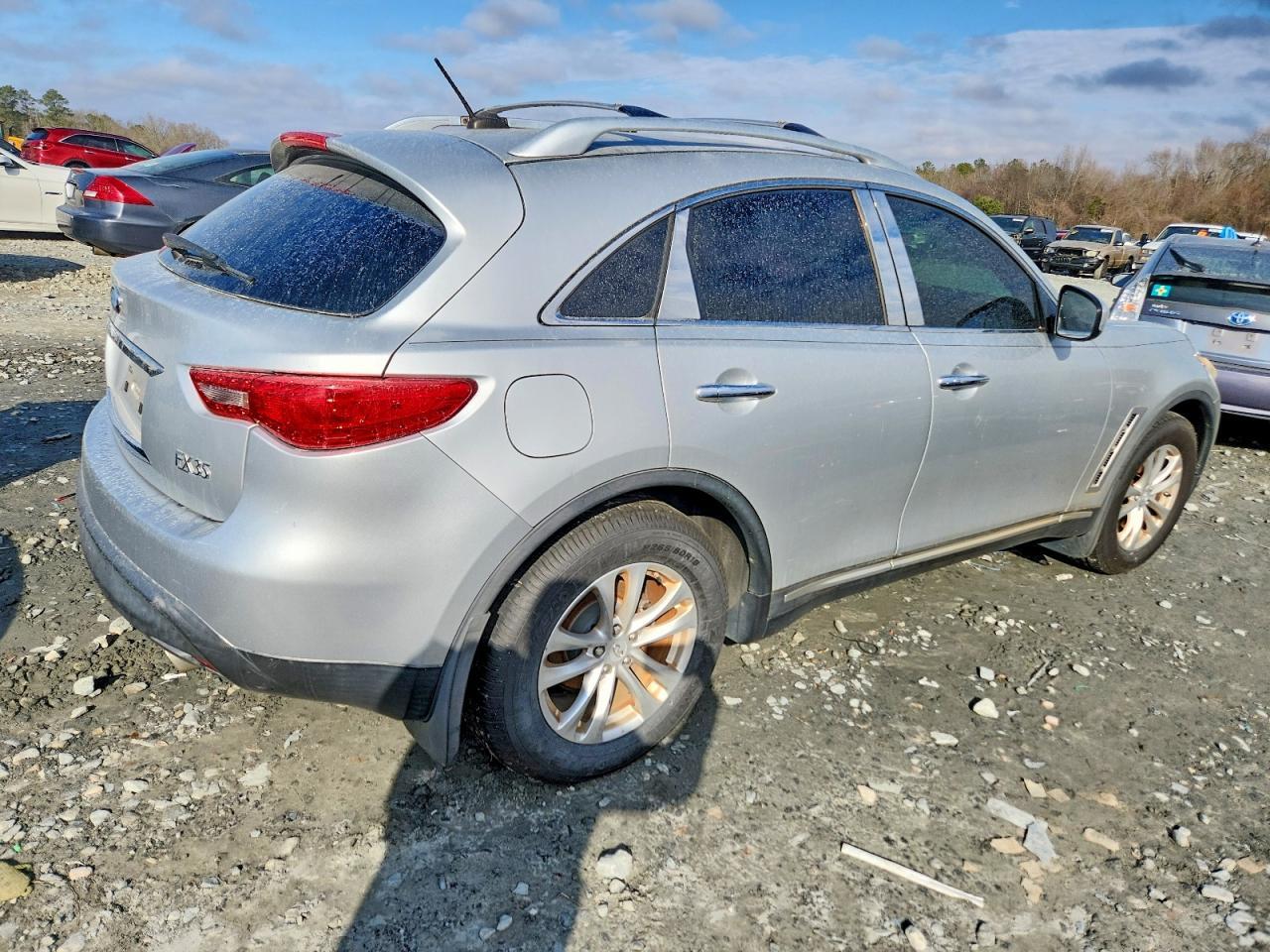 2010 INFINITI FX35