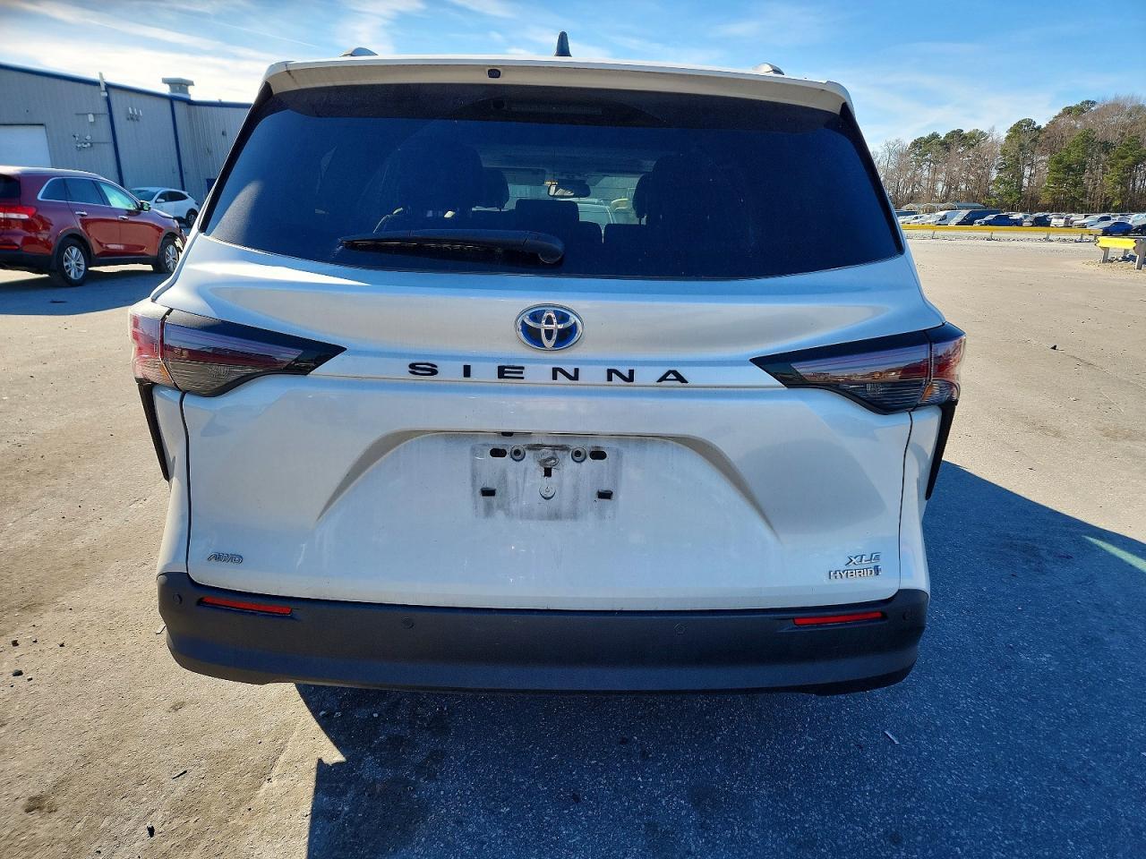 2024 TOYOTA SIENNA