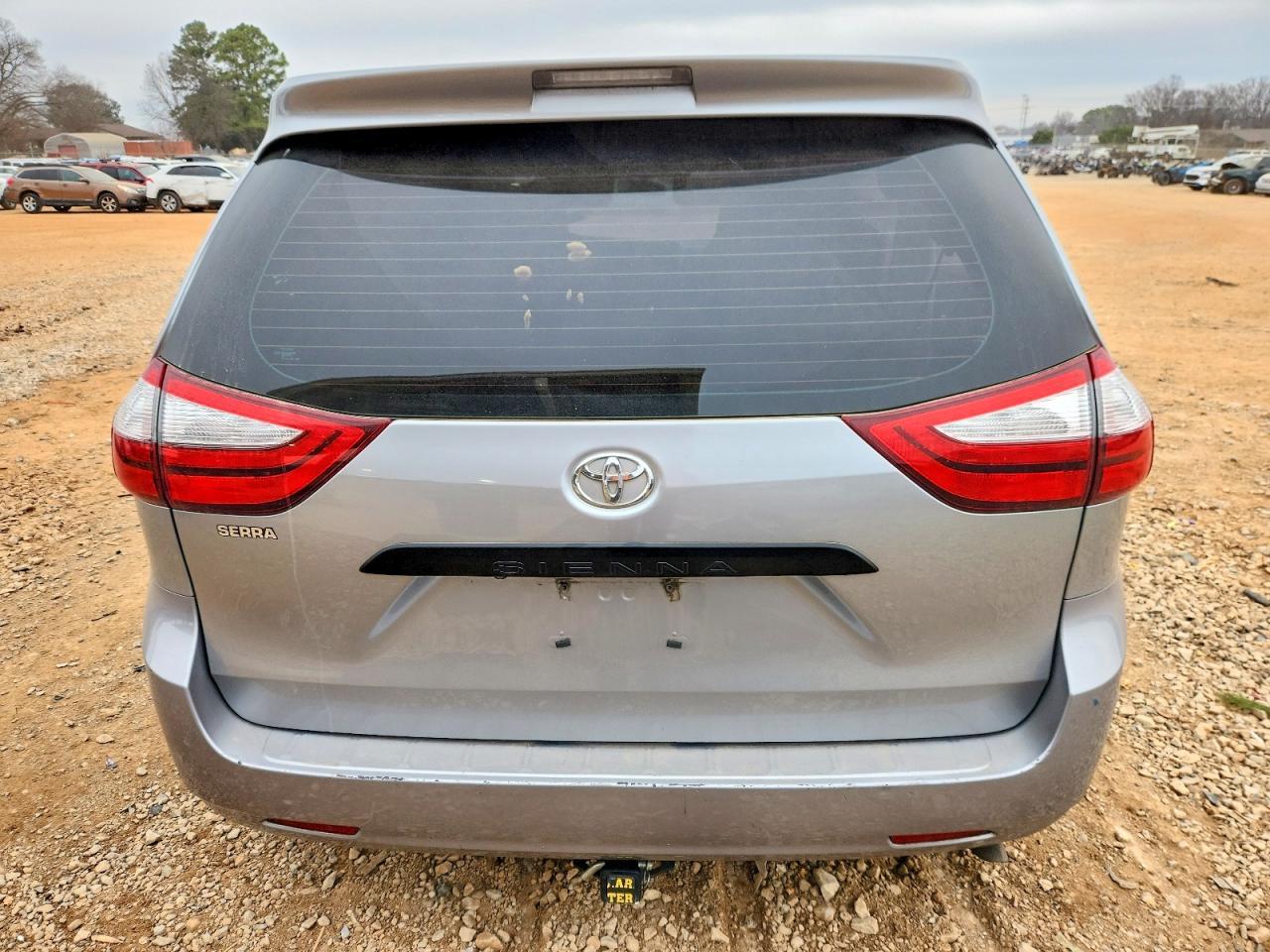 2016 TOYOTA SIENNA