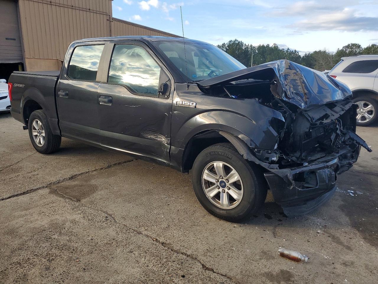 2015 FORD F-150