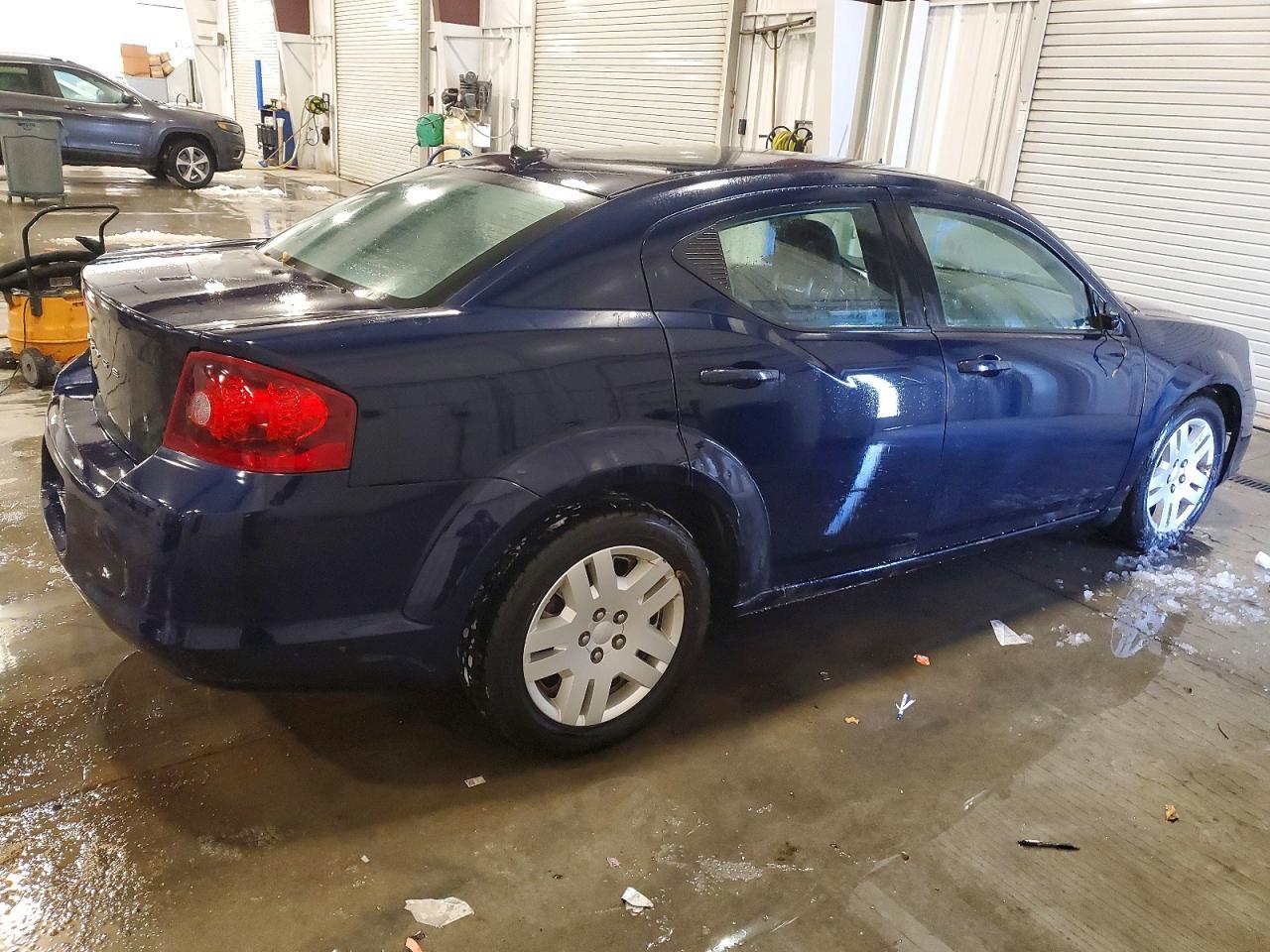 2014 DODGE Avenger