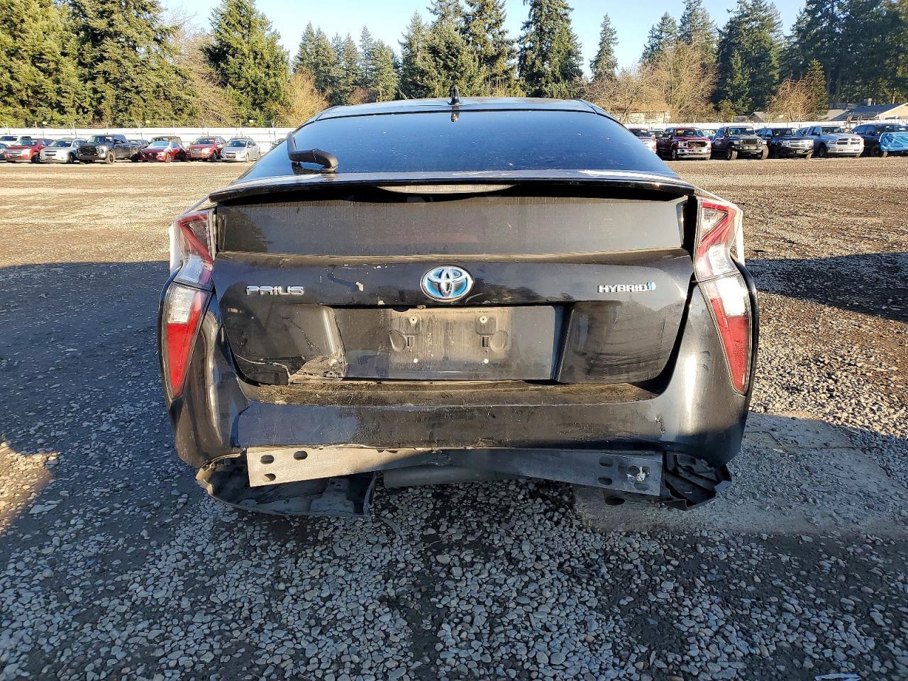 2016 TOYOTA PRIUS