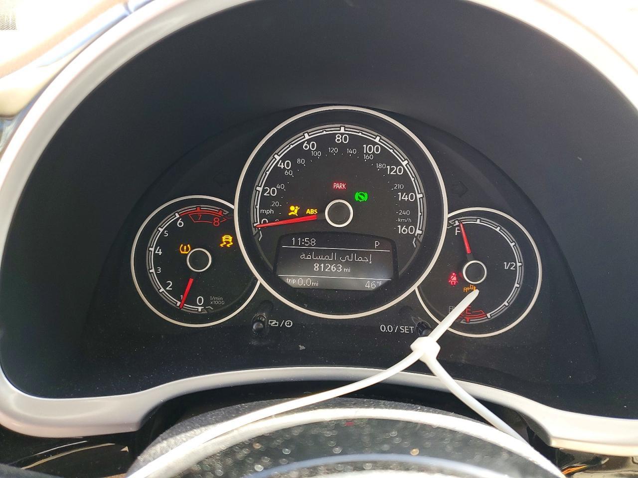 2018 VOLKSWAGEN Beetle