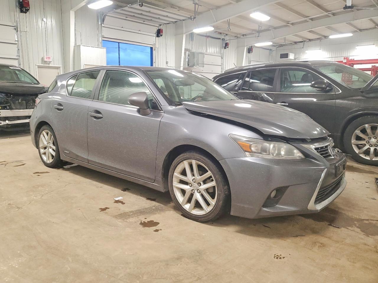 2016 LEXUS CT 200