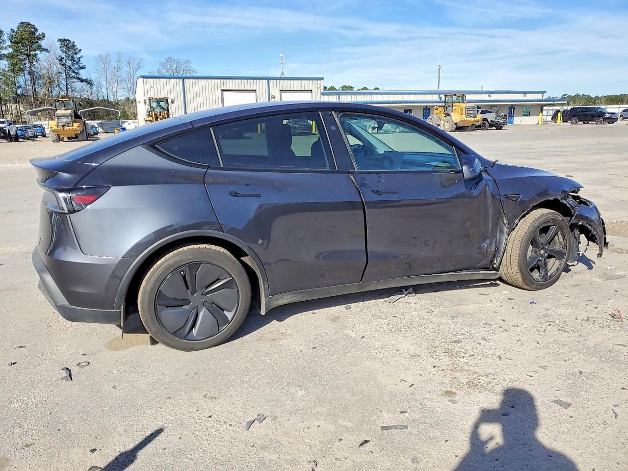 2026 TESLA MODEL Y