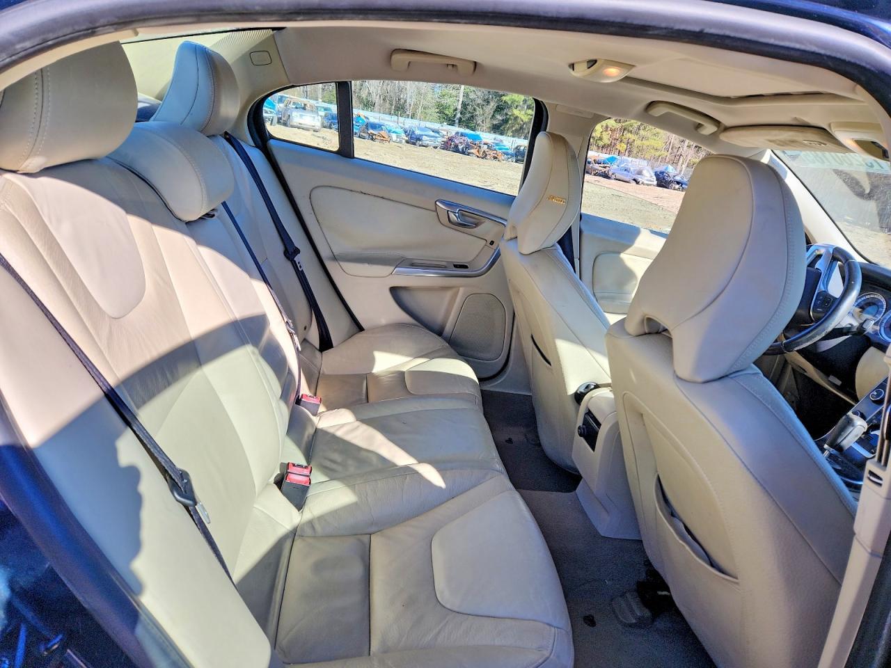 2012 VOLVO S60