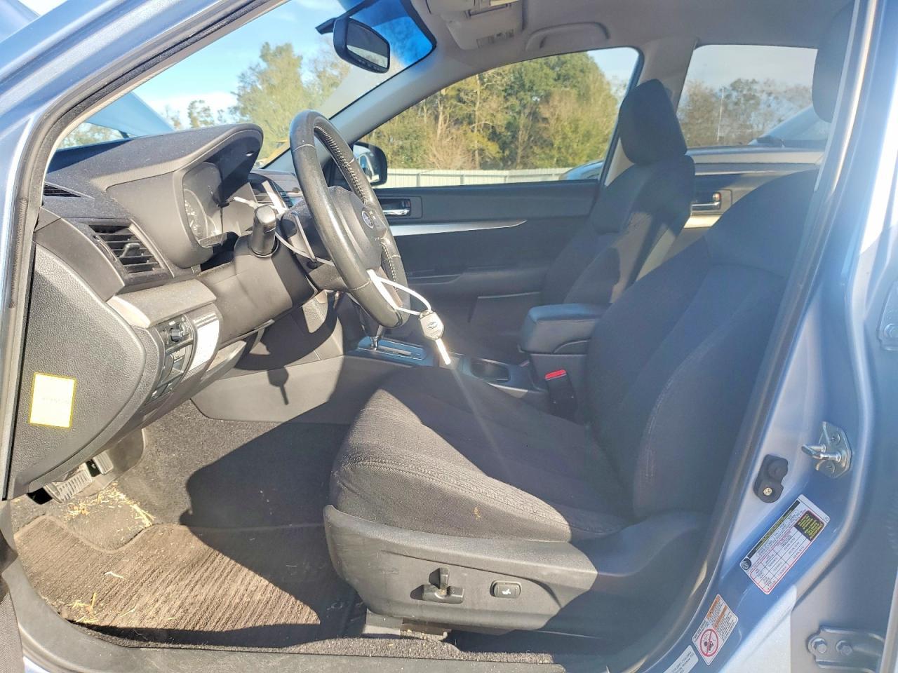 2011 SUBARU Legacy