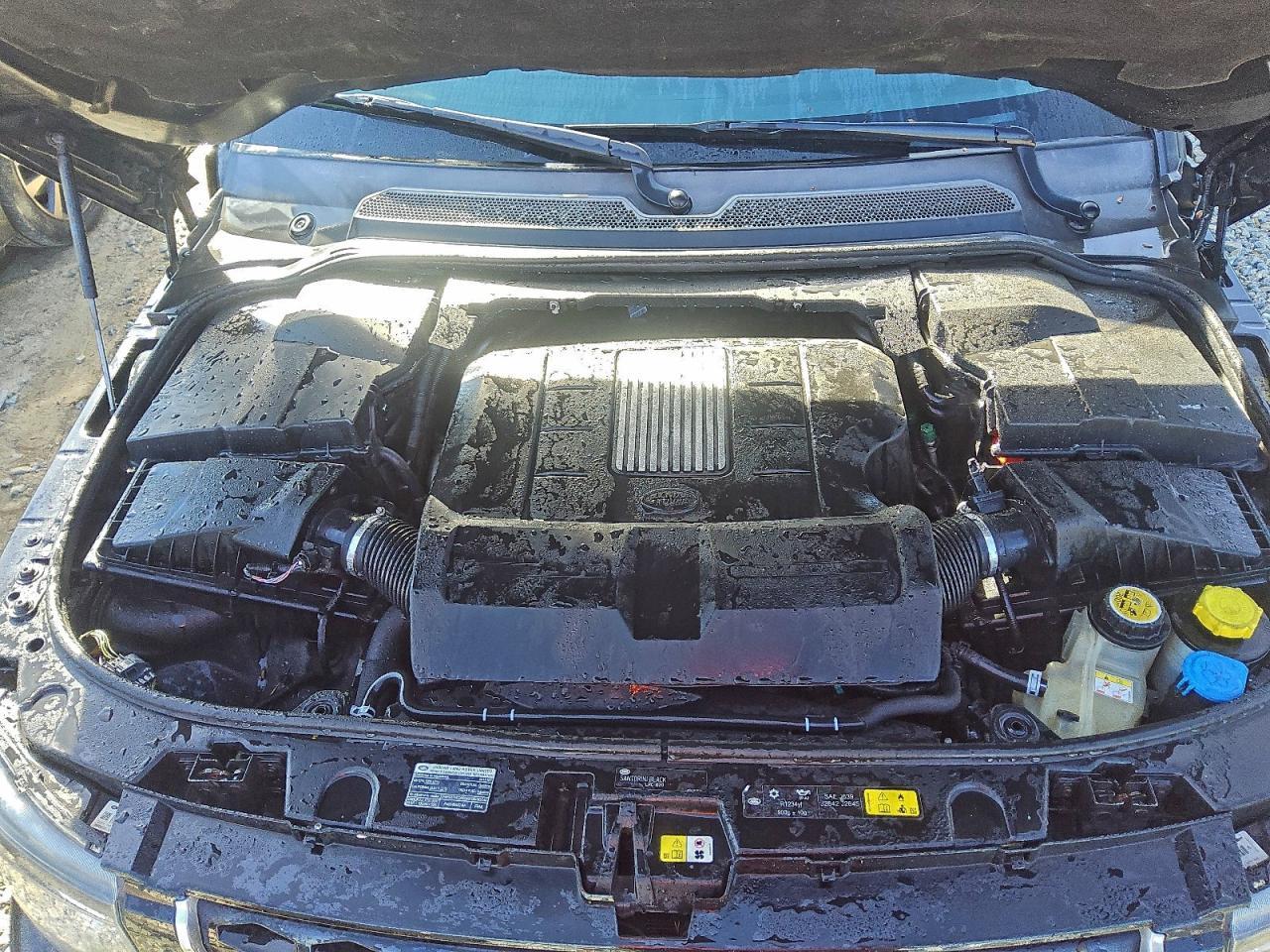 2015 LAND ROVER LR4