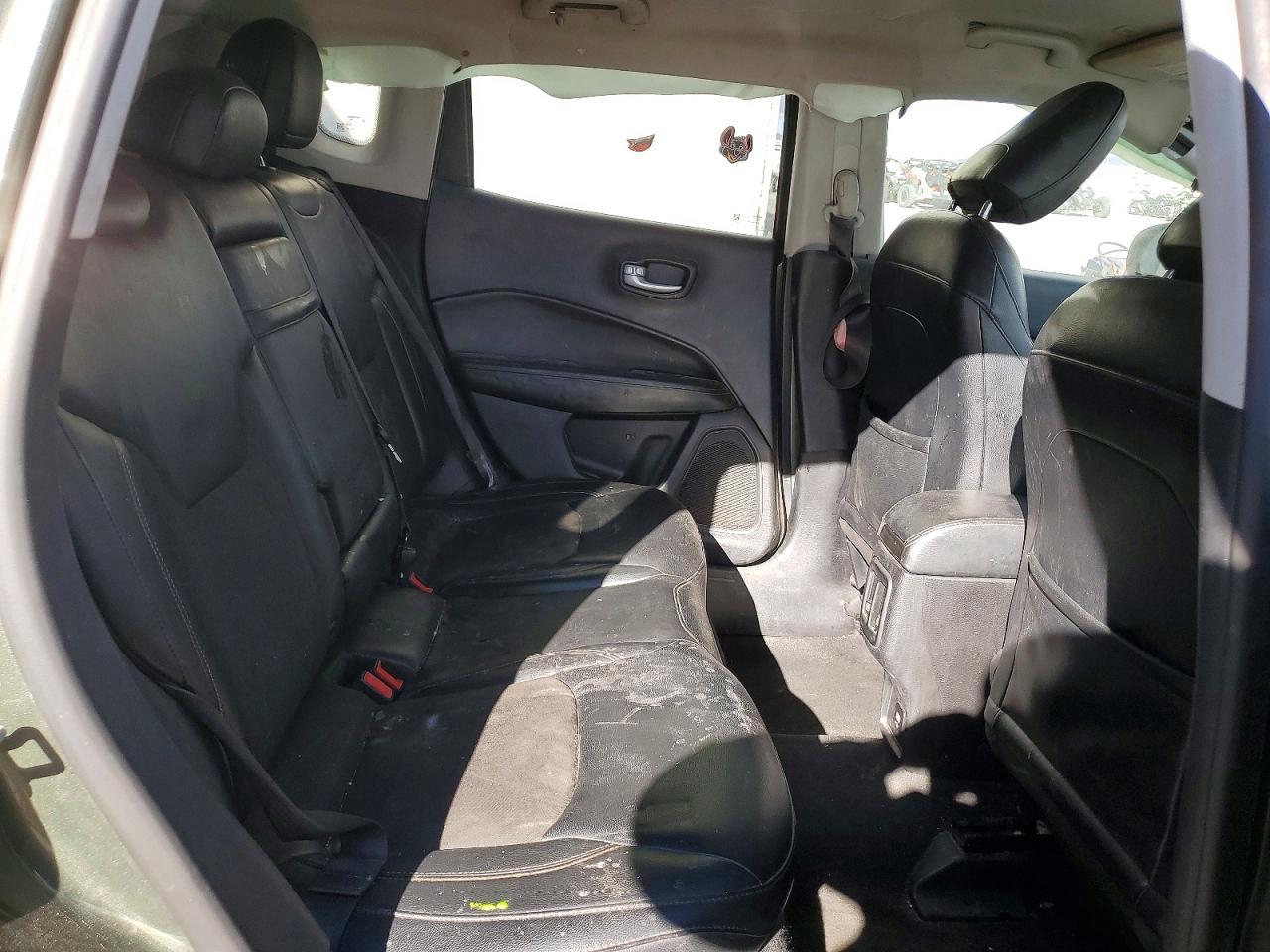 2017 JEEP Compass