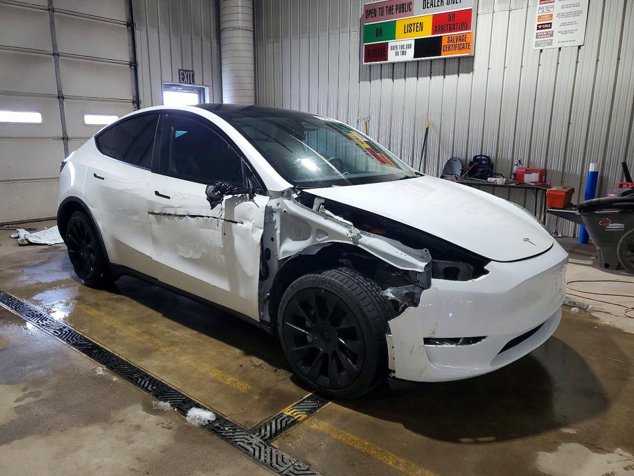 2023 TESLA MODEL Y
