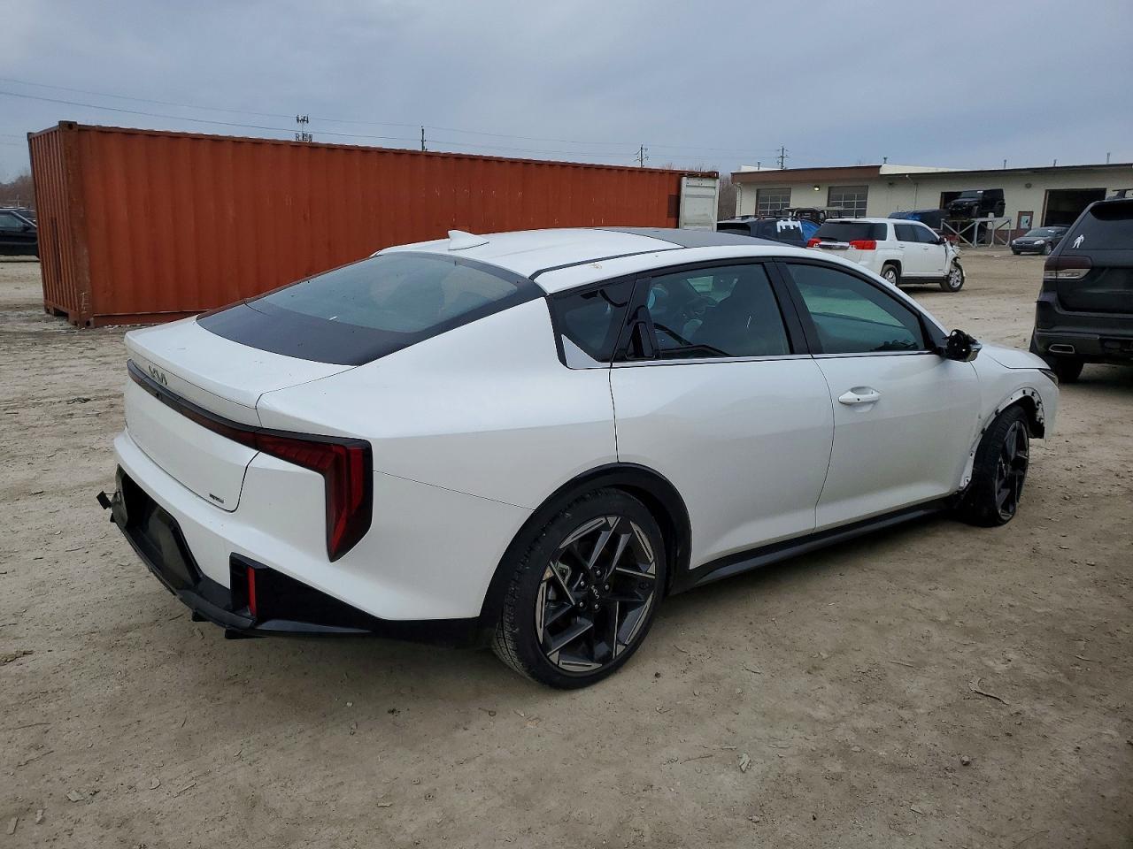 2025 KIA K4
